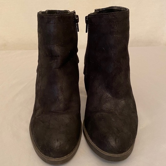 CANDIE’S 7.5 Cabootscoot Black Distressed Ankle Boots Zip Chunky Block Heels - Picture 3 of 11